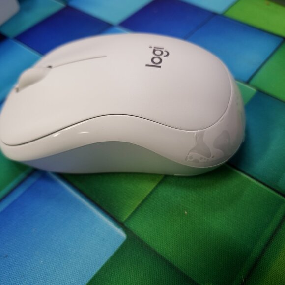 Logitech M240 Silent White Long Range Bluetooth ONLY Mouse 910-007116 Open box - Picture 5 of 10